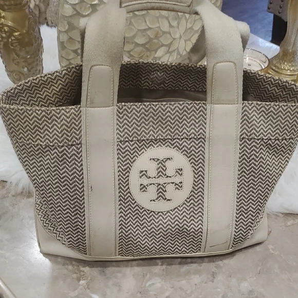 Tory Burch Brown and Cream Chevron Tote - Picture 13 of 15